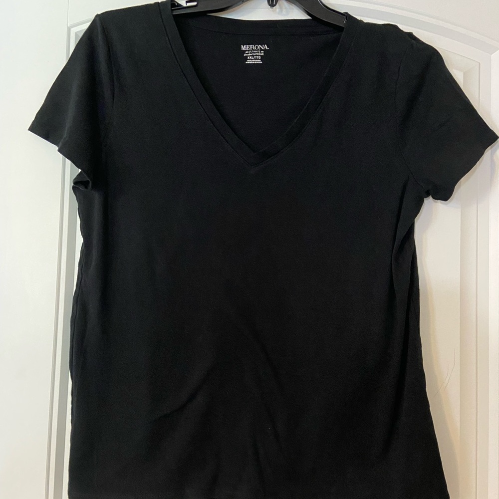 Bundle of 5: Women’s 2X Short Sleeve T-shirts Brands Vary - Picture 7 of 10